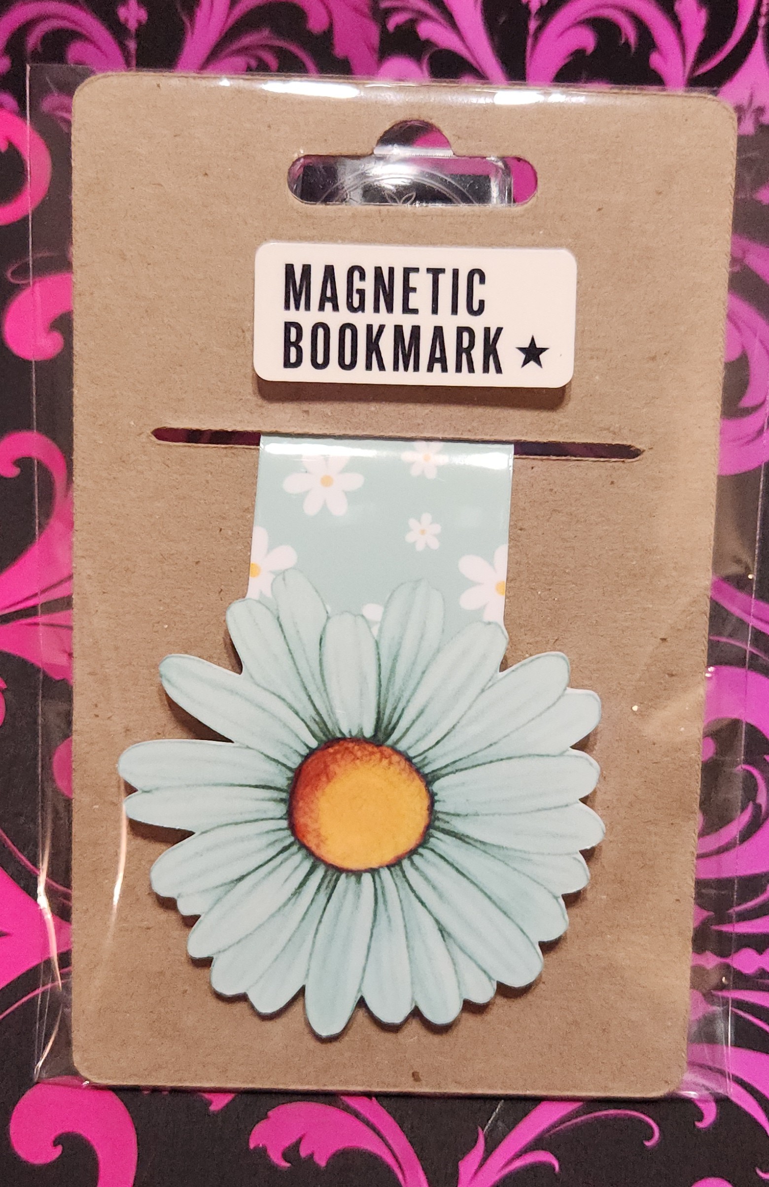 Daisy magnetic bookmark from the Midnight Writers collection